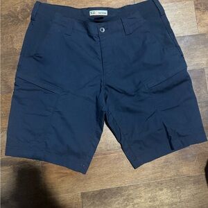 5.11 Tactical Men’s Apex 11” Dark Navy Shorts Size 38